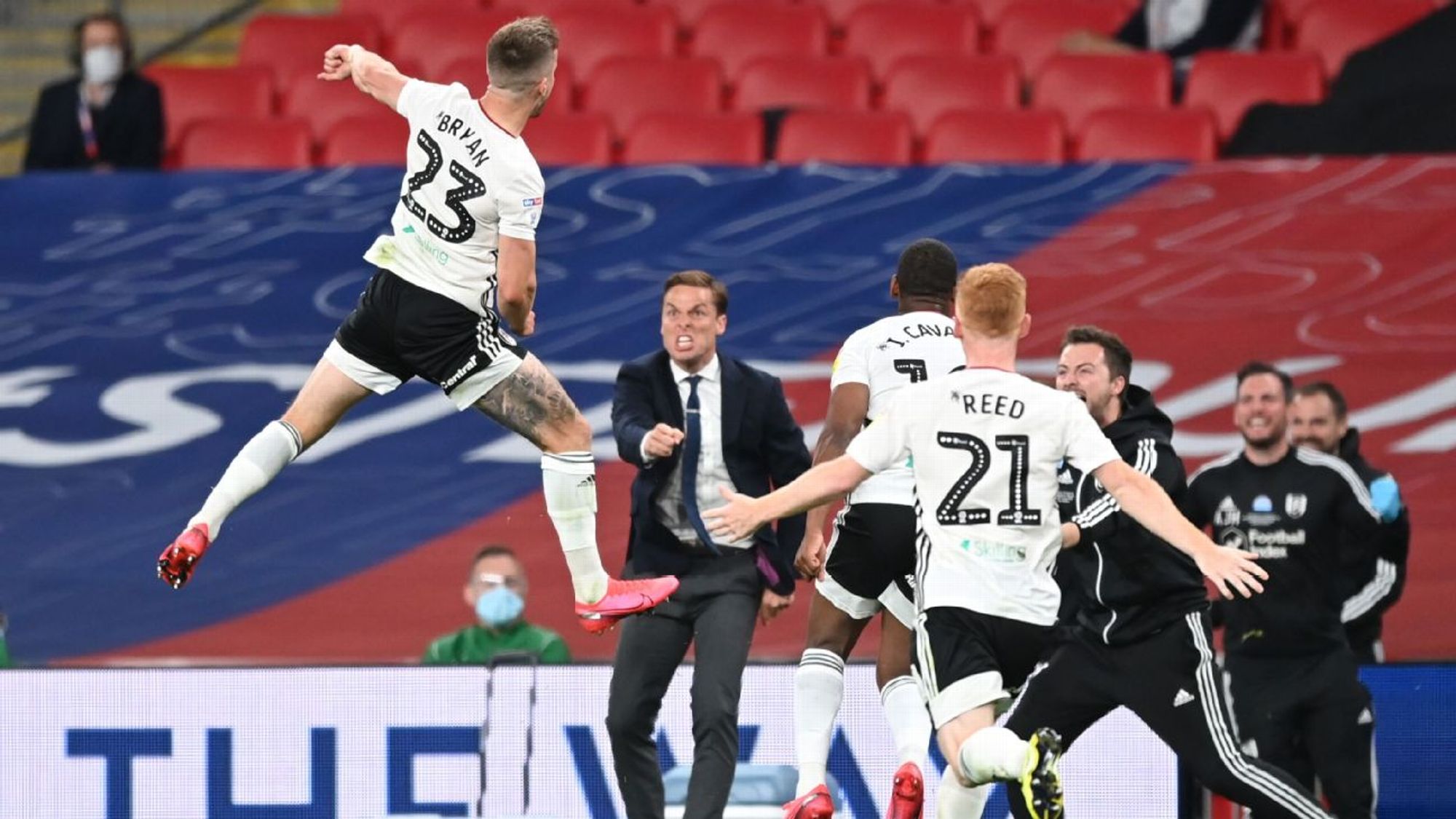 實現歷史性 實現歷史性